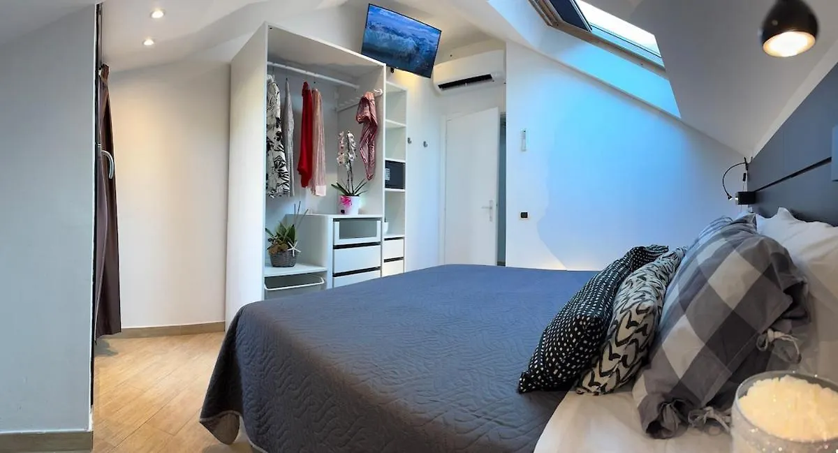 Appartamento 3C In Centro Al Mare - Riccione 0*,  Italy